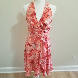 White House Black Market feminine dress - size 2 - Fit & Flare